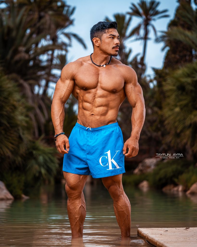 Dieses Bild hat ein leeres Alt-Attribut. Der Dateiname ist phillip-1-819x1024.jpg